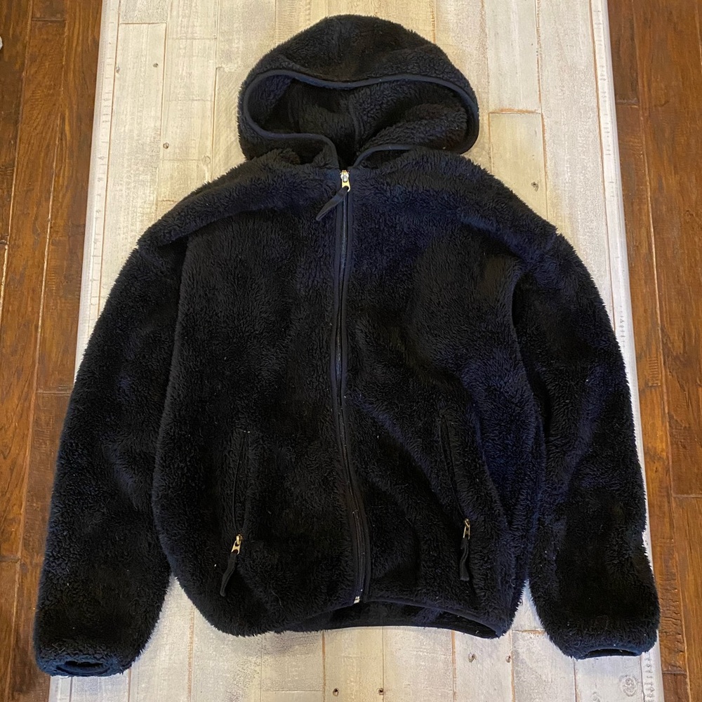 Forever 21 black zip up jacket with hood